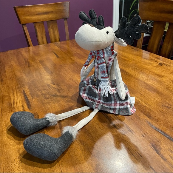 Large Big Size Girl Deer bean bag bottom with dangling legs - Picture 3 of 7